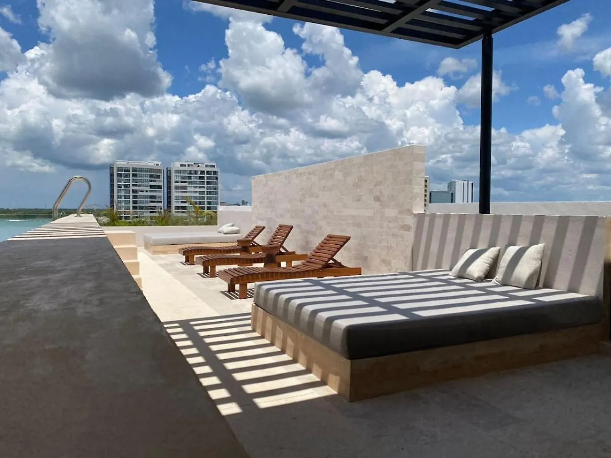 Private Pool, Gym And Panoramic Rooftop By Lahos ميريدا 0*,  المكسيك