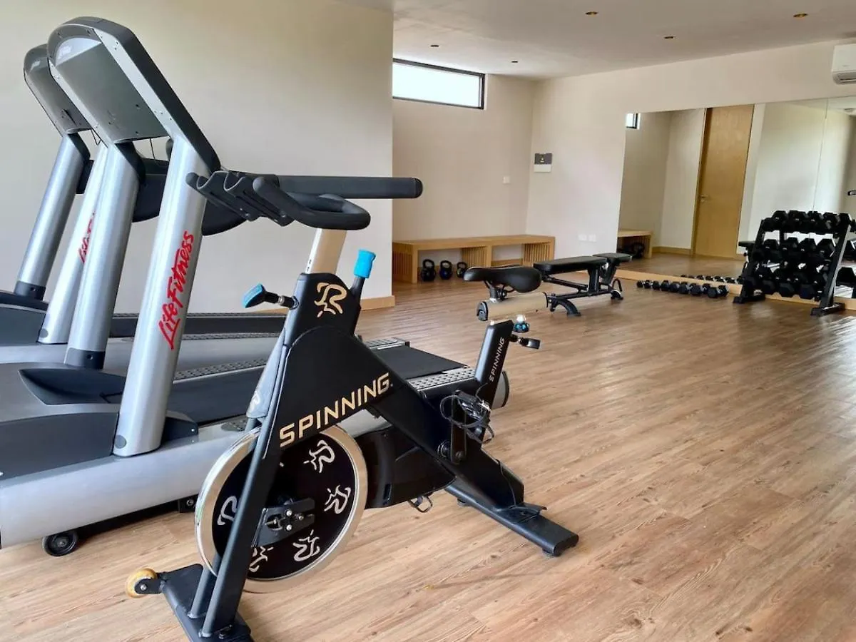 Private Pool, Gym And Panoramic Rooftop By Lahos ميريدا بيت للعطل