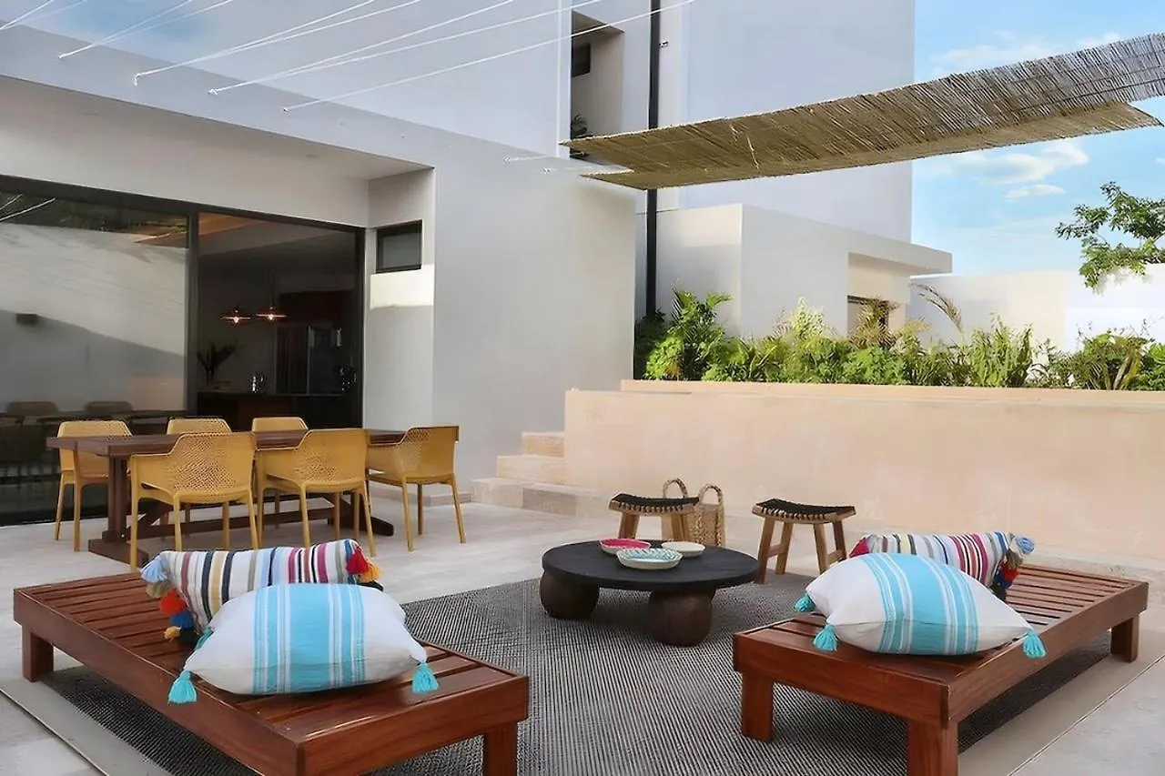 Private Pool, Gym And Panoramic Rooftop By Lahos ميريدا